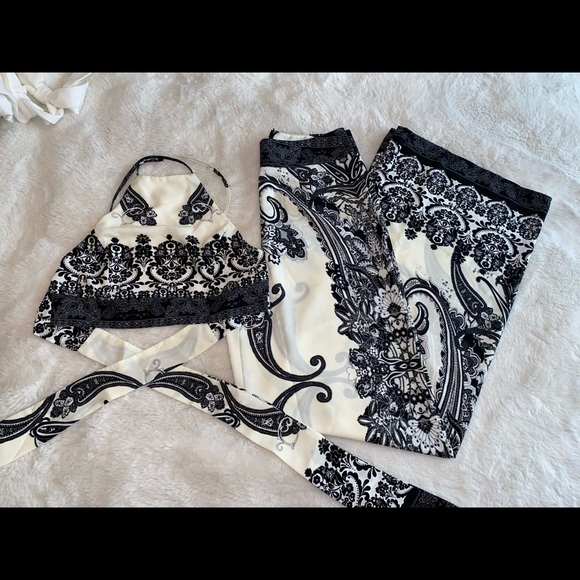 Black/ White Tie back Crop Top and Pant Set - Picture 6 of 6